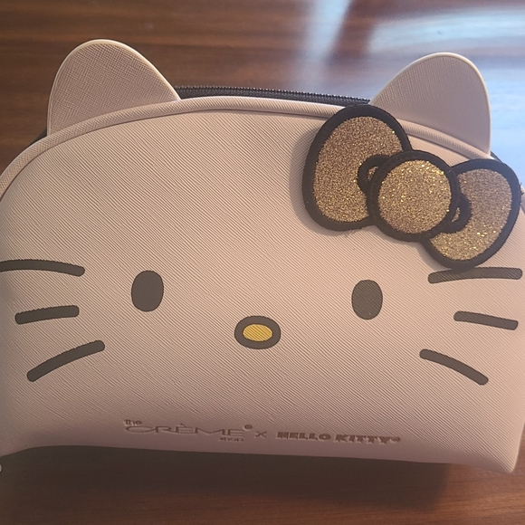 Hello kitty cosmetic bag - Picture 5 of 5